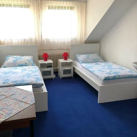 Urberacher Hof 게스트하우스 3*