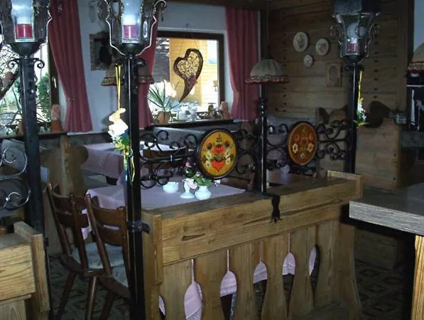 Gasthof Urberacher Hof 3*